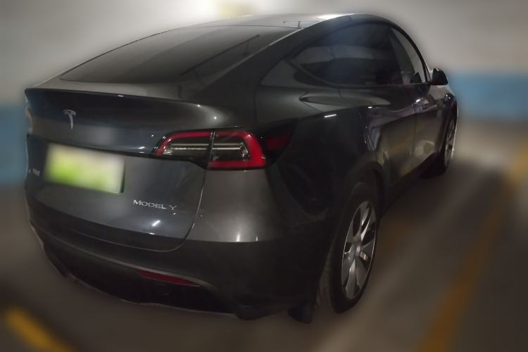 Used Tesla Model Y 2021 Long-Range All-Wheel-Drive Version 3D7 Rear Right 45 Deg
