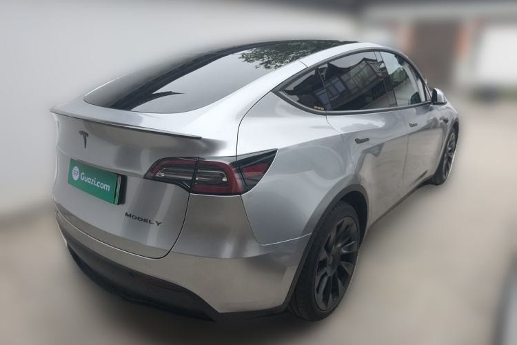 Used Tesla Model Y 2021 Long-Range All-Wheel-Drive Version Rear Right 45 Deg