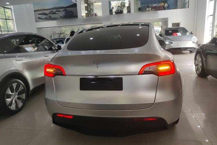 Used Tesla Model Y 2021 Revised Version 2 Long-Range All-Wheel-Drive Edition Rear