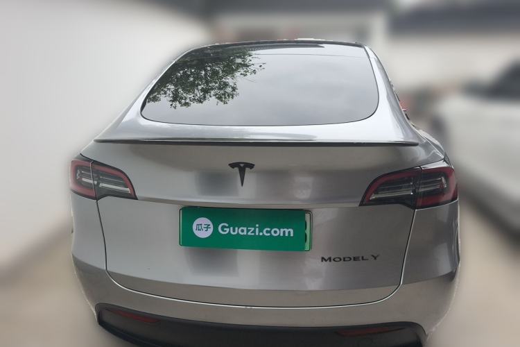 Used Tesla Model Y 2021 Long-Range All-Wheel-Drive Version Rear