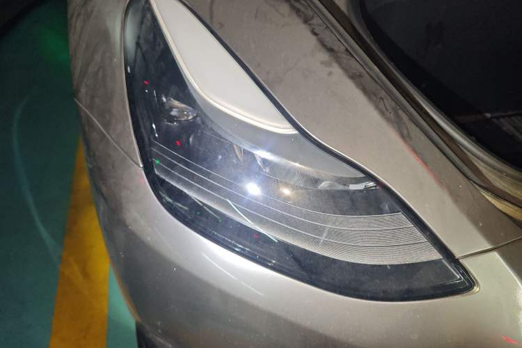Used Tesla Model Y 2021 Revised Version 2 Long-Range All-Wheel-Drive Edition Right Front Headlight