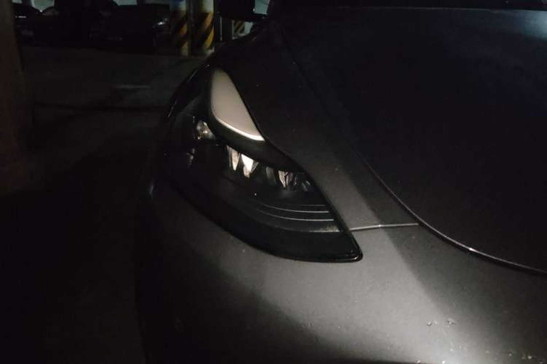 Used Tesla Model Y 2021 Standard Range Rear-Wheel Drive Version Right Front Headlight