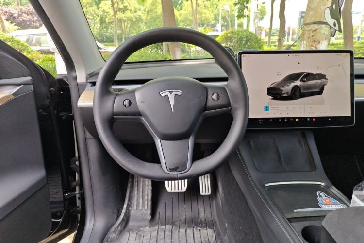 Used Tesla Model Y 2021 Performance High-Performance All-Wheel-Drive Version Steering Wheel
