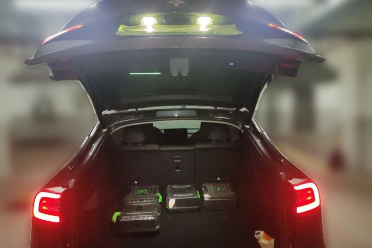 Used Tesla Model Y 2021 Long-Range All-Wheel-Drive Version Trunk