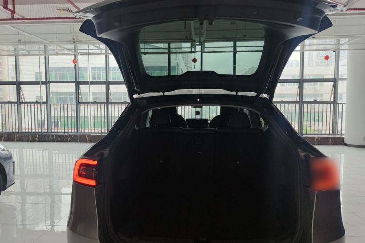 Used Tesla Model Y 2021 Performance High-Performance All-Wheel-Drive Version Trunk