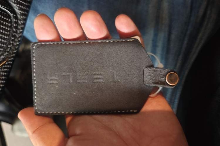 Used Tesla Model Y 2021 Standard Range Rear-Wheel Drive Version Vehicle Key