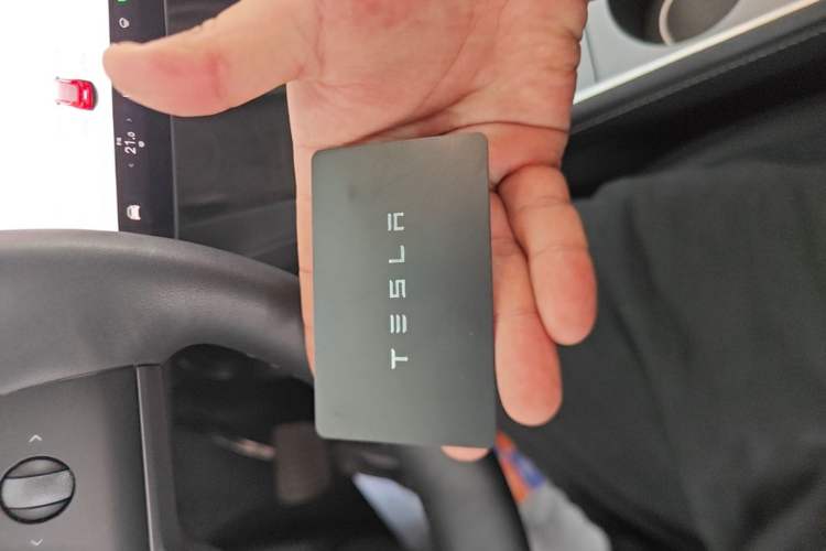 Used Tesla Model Y 2021 Standard Range Rear-Wheel Drive Version Vehicle Key