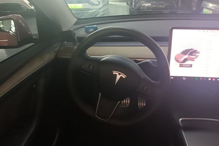 Used Tesla Model Y 2021 Performance High-Performance All-Wheel-Drive Version Steering Wheel