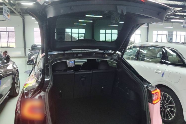 Used Tesla Model Y 2021 Standard Range Rear-Wheel Drive Version Trunk