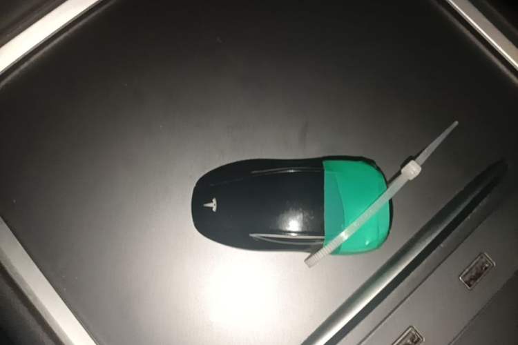 Used Tesla Model Y 2021 Long-Range All-Wheel-Drive Version Vehicle Key