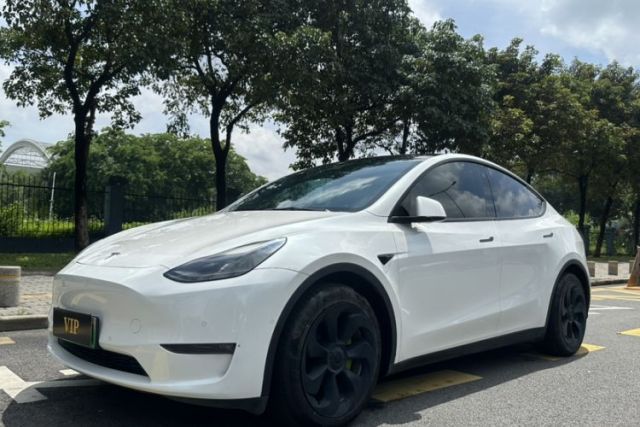 Used Tesla Model Y 2021 Standard Range Rear-Wheel Drive Version