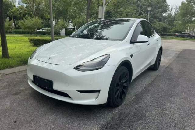 Used Tesla Model Y 2021 Long-Range All-Wheel-Drive Version 3D7