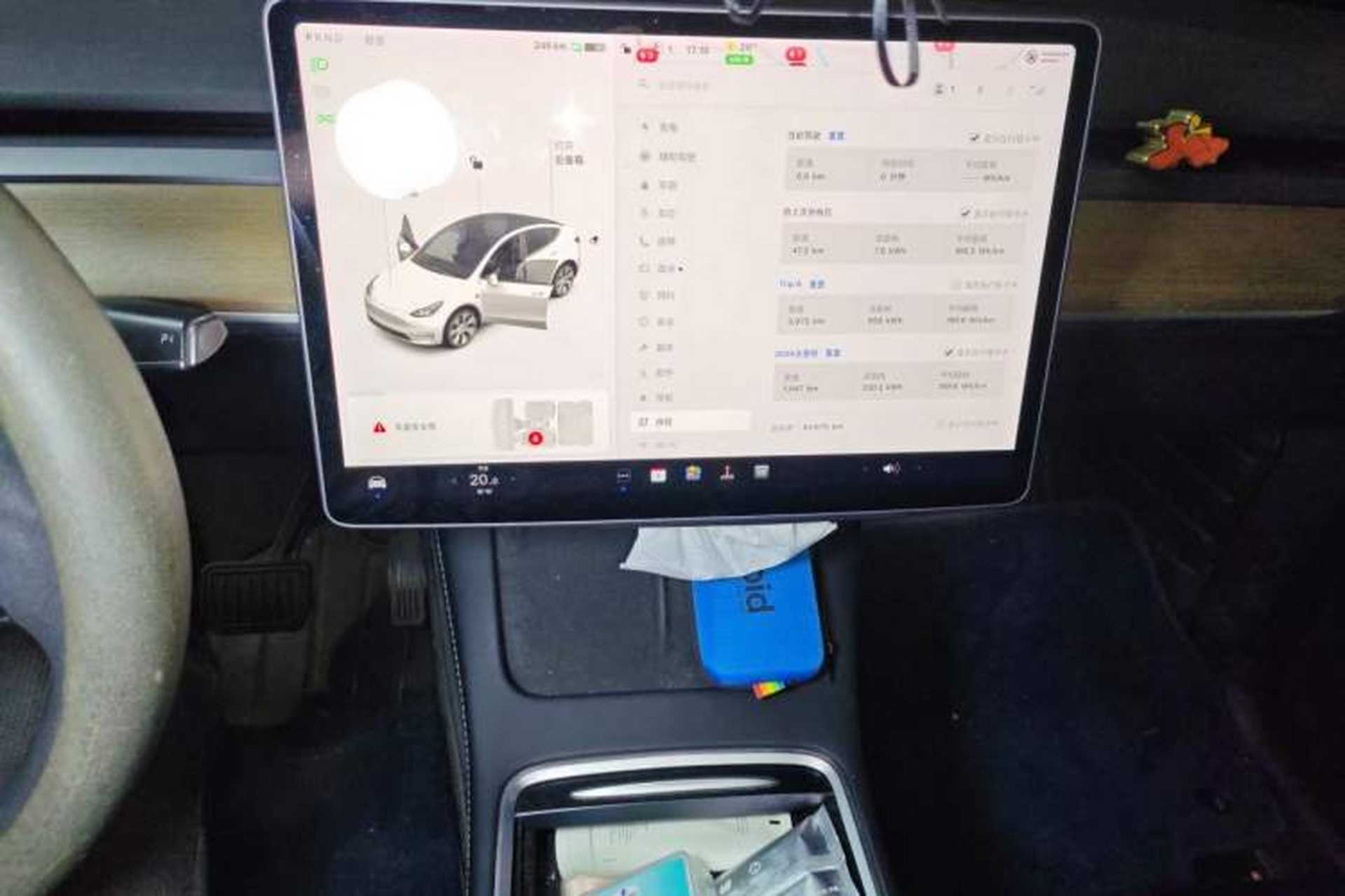 Used Tesla Model Y 2021 Long-Range All-Wheel-Drive Version Audio And AC Panel