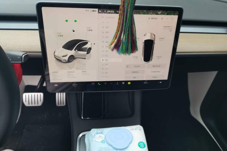 Used Tesla Model Y 2021 Performance High-Performance All-Wheel-Drive Version Audio And AC Panel