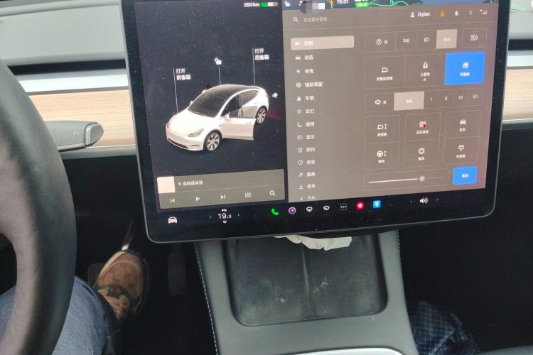 Used Tesla Model Y 2021 Long-Range All-Wheel-Drive Version Audio And AC Panel