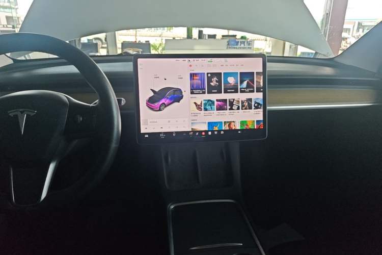 Used Tesla Model Y 2021 Standard Range Rear-Wheel Drive Version Audio And AC Panel