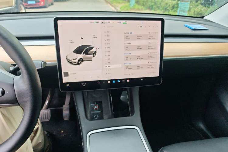 Used Tesla Model Y 2021 Standard Range Rear-Wheel Drive Version Audio And AC Panel