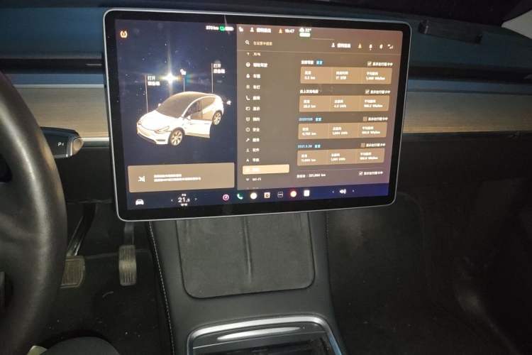 Used Tesla Model Y 2021 Long-Range All-Wheel-Drive Version Audio And AC Panel