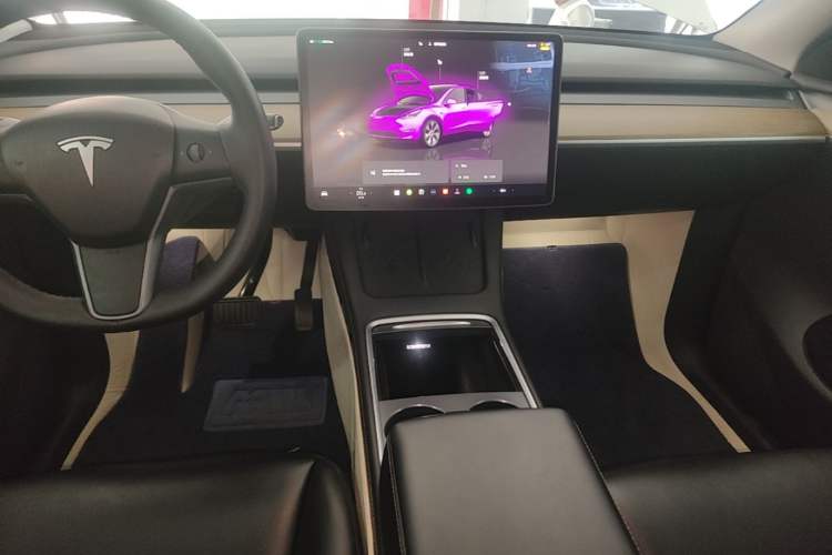 Used Tesla Model Y 2021 Standard Range Rear-Wheel Drive Version Audio And AC Panel