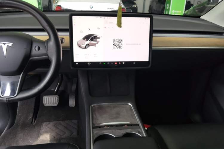 Used Tesla Model Y 2021 Standard Range Rear-Wheel Drive Version Audio And AC Panel