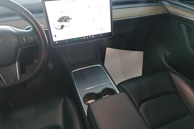 Used Tesla Model Y 2021 Long-Range All-Wheel-Drive Version Audio And AC Panel