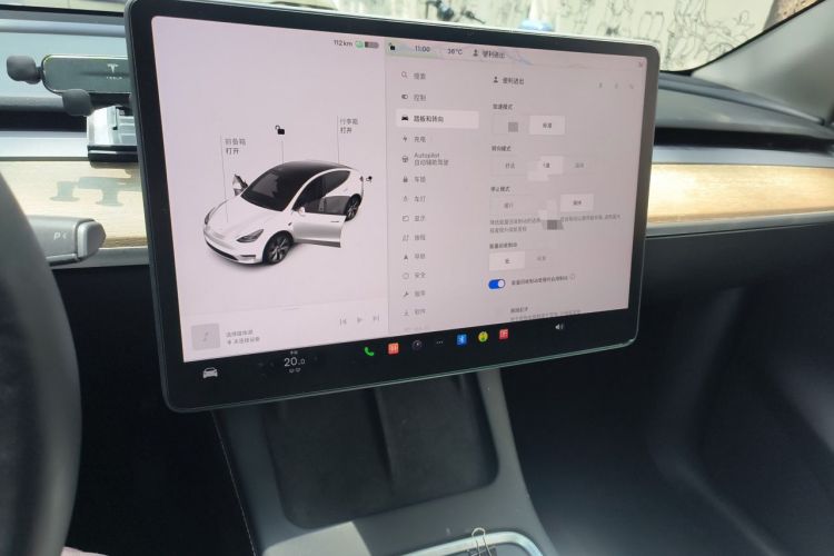 Used Tesla Model Y 2021 Standard Range Rear-Wheel Drive Version Audio And AC Panel