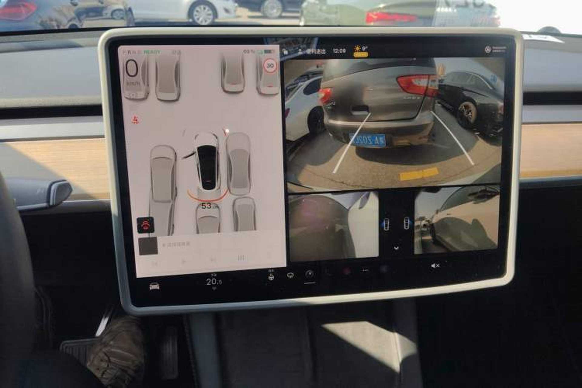 Used Tesla Model Y 2021 Standard Range Rear-Wheel Drive Version Audio And AC Panel