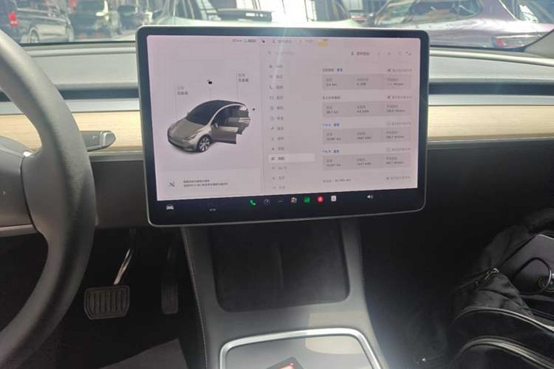 Used Tesla Model Y 2021 Standard Range Rear-Wheel Drive Version Audio And AC Panel