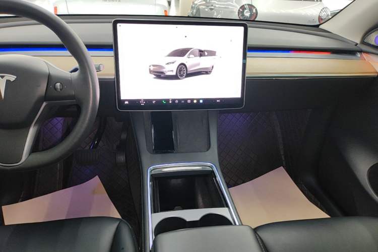 Used Tesla Model Y 2021 Revised Version 2 Long-Range All-Wheel-Drive Edition Audio And AC Panel
