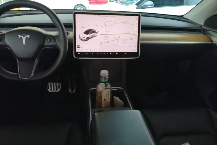 Used Tesla Model Y 2021 Standard Range Rear-Wheel Drive Version Audio And AC Panel