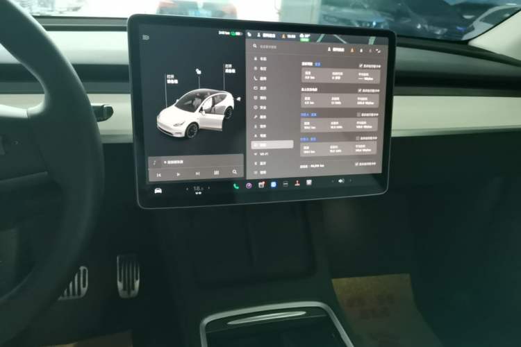 Used Tesla Model Y 2021 Standard Range Rear-Wheel Drive Version Audio And AC Panel