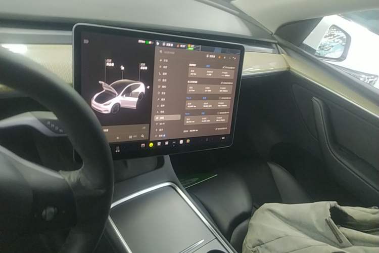 Used Tesla Model Y 2021 Long-Range All-Wheel-Drive Version Audio And AC Panel