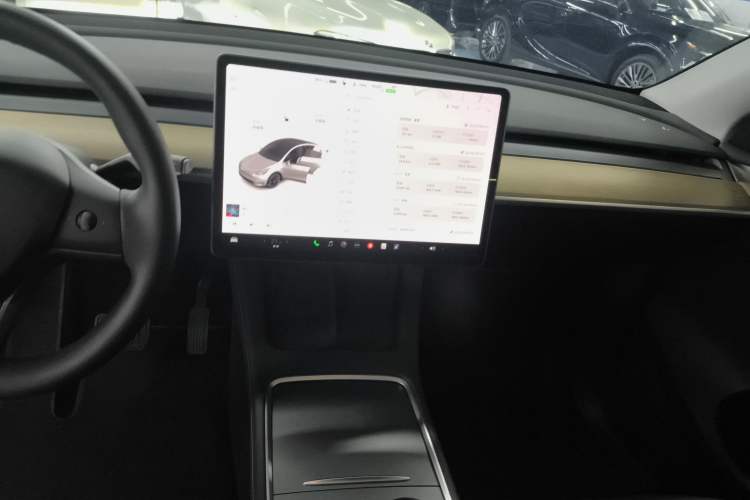 Used Tesla Model Y 2021 Standard Range Rear-Wheel Drive Version Audio And AC Panel
