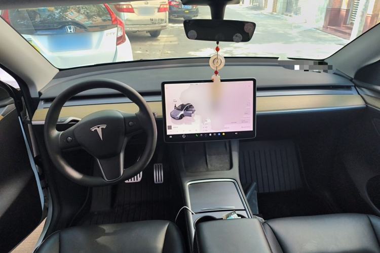 Used Tesla Model Y 2021 Performance High-Performance All-Wheel-Drive Version Center Console