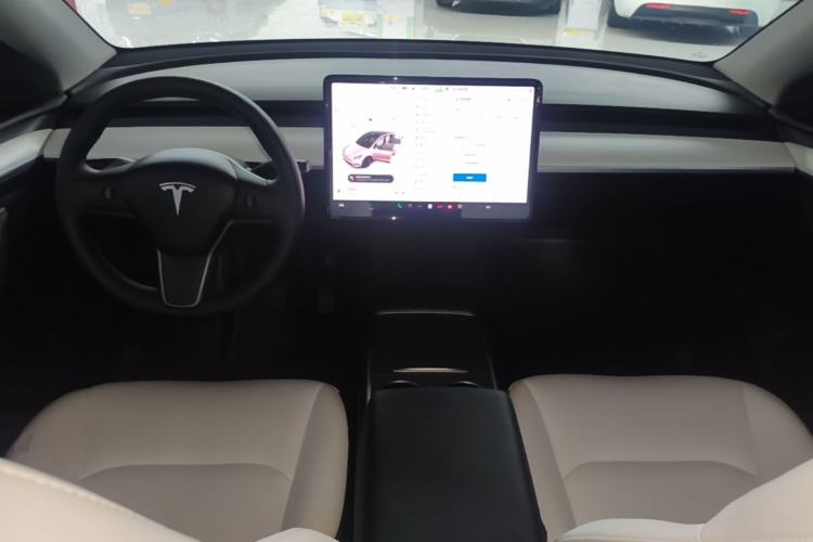 Used Tesla Model Y 2021 Long-Range All-Wheel-Drive Version 3D7 Center Console