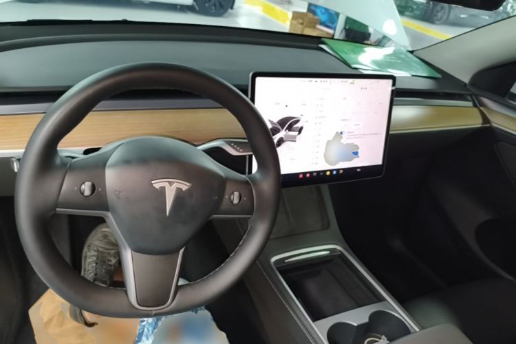 Used Tesla Model Y 2021 Performance High-Performance All-Wheel-Drive Version Center Console