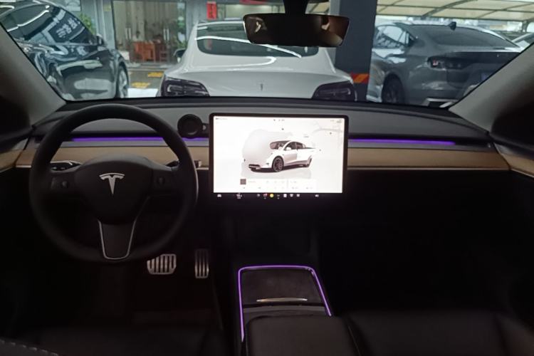 Used Tesla Model Y 2021 Performance High-Performance All-Wheel-Drive Version Center Console