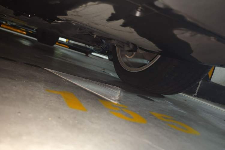 Used Tesla Model Y 2021 Standard Range Rear-Wheel Drive Version Chassis Front Left