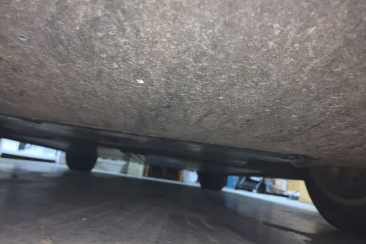 Used Tesla Model Y 2021 Long-Range All-Wheel-Drive Version Chassis Front