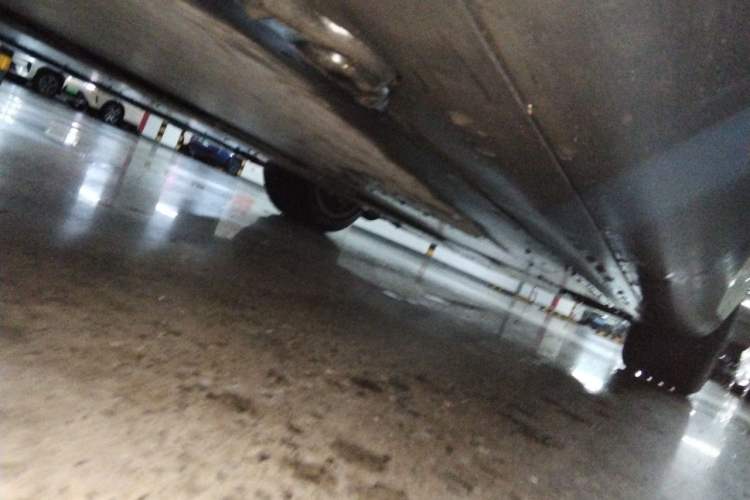 Used Tesla Model Y 2021 Long-Range All-Wheel-Drive Version Chassis Rear Right