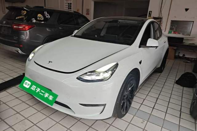 Used Tesla Model Y 2021 Long-Range All-Wheel-Drive Version