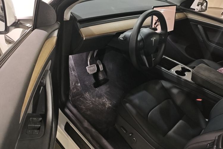 Used Tesla Model Y 2021 Revised Version 2 Long-Range All-Wheel-Drive Edition Driver Seat