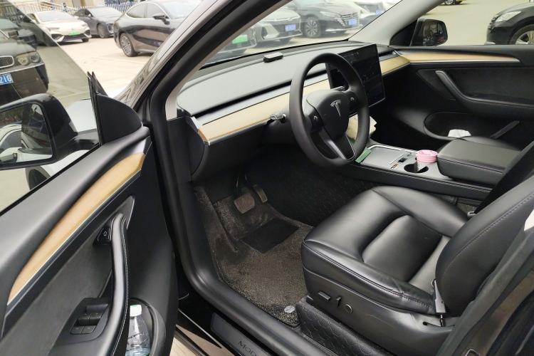 Used Tesla Model Y 2021 Standard Range Rear-Wheel Drive Version Driver Seat