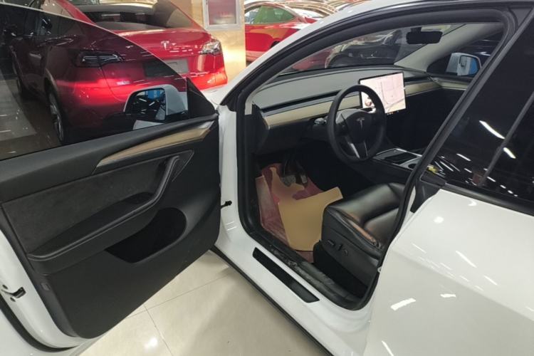 Used Tesla Model Y 2021 Long-Range All-Wheel-Drive Version 3D7 Driver Seat