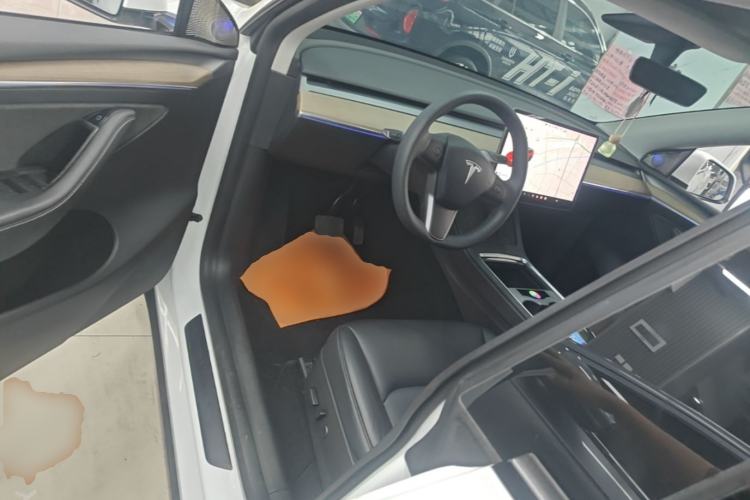 Used Tesla Model Y 2021 Long-Range All-Wheel-Drive Version Driver Seat
