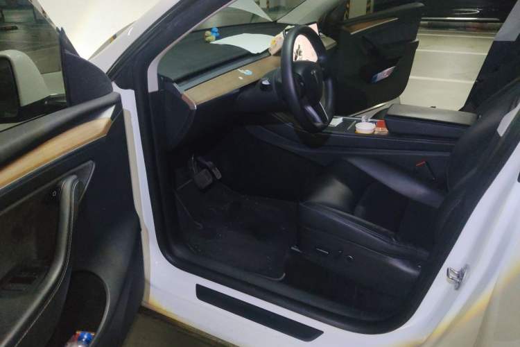 Used Tesla Model Y 2021 Standard Range Rear-Wheel Drive Version Driver Seat