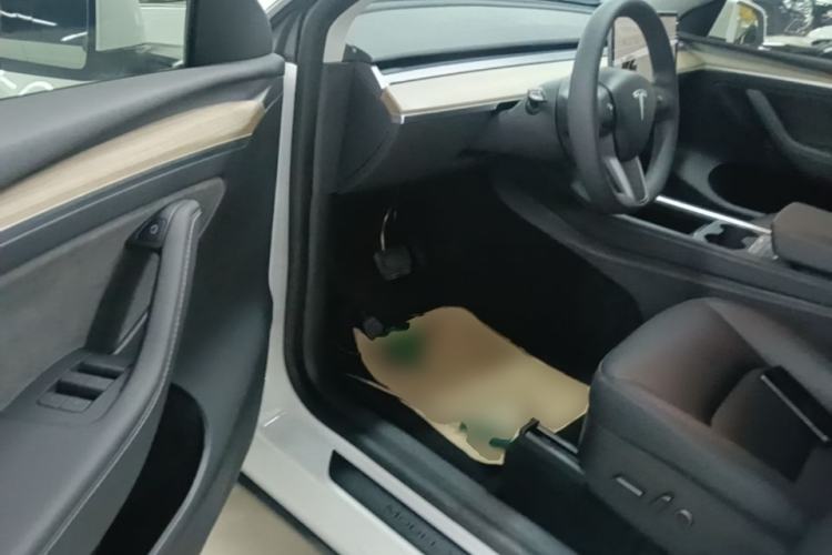 Used Tesla Model Y 2021 Standard Range Rear-Wheel Drive Version Driver Seat