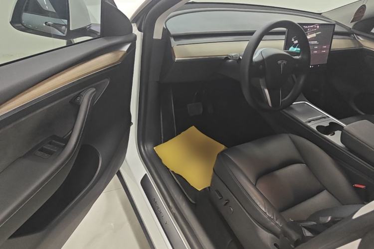 Used Tesla Model Y 2021 Standard Range Rear-Wheel Drive Version Driver Seat