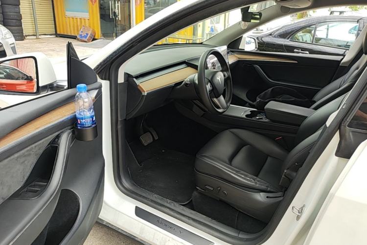 Used Tesla Model Y 2021 Standard Range Rear-Wheel Drive Version Driver Seat