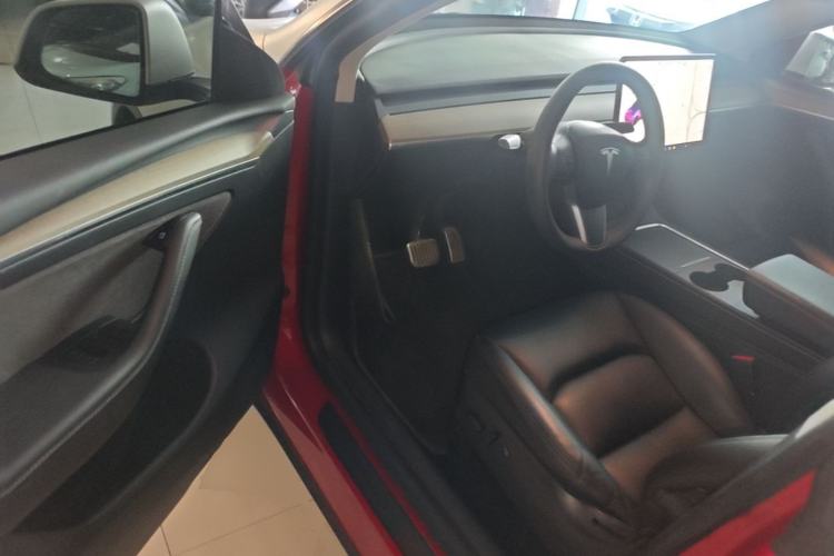 Used Tesla Model Y 2021 Long-Range All-Wheel-Drive Version 3D7 Driver Seat